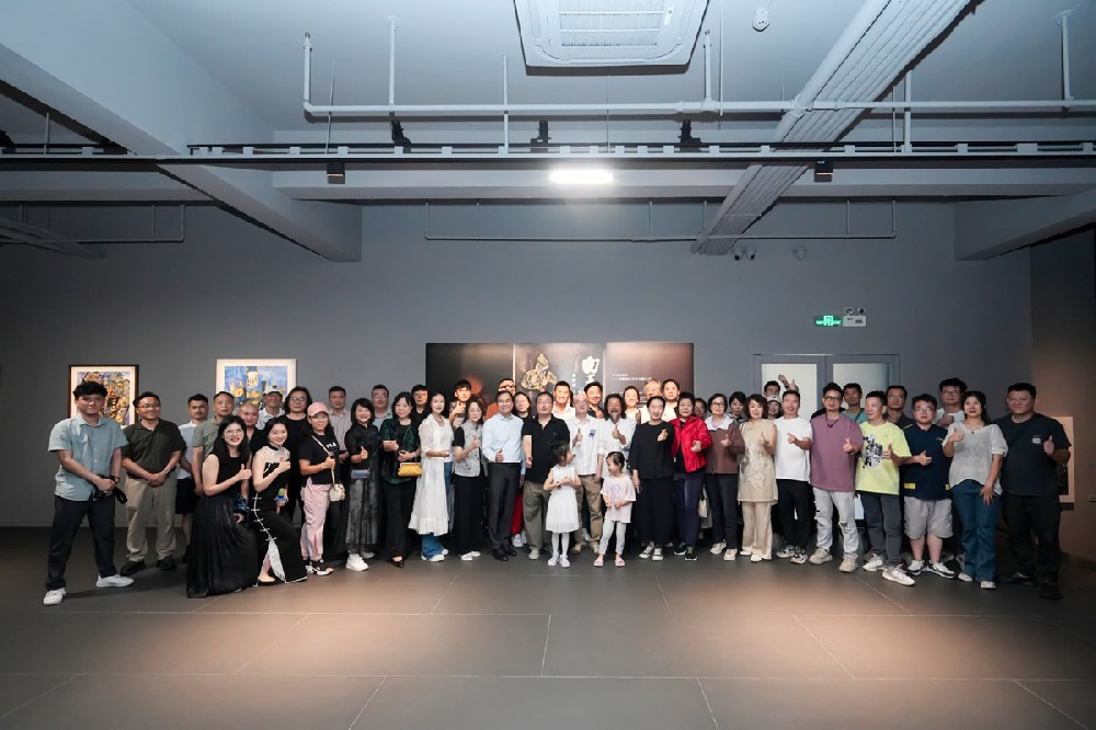 珠海京百年艺术馆“花山雅集”&“白马度春风”双展齐发